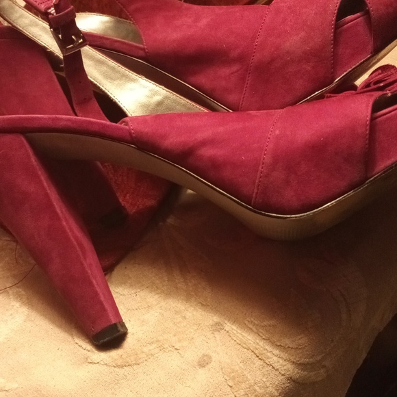 Jessica Simpson women heels, low platform like bottom raspberry color, 9 1/2 - Picture 6 of 8